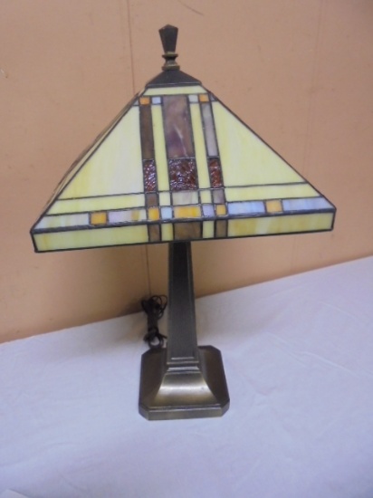 Beautiful Metal Base Leaded Stained Glass Shade Table Lamp