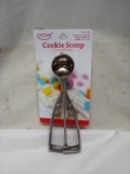 Qty 1 Cookie Scoop