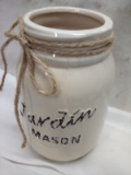 QTY 1 Jardin Mason Jar – cream