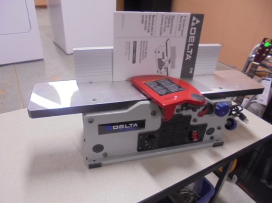 Delta Shopmaster 6in Variable Speed Bench Jointer