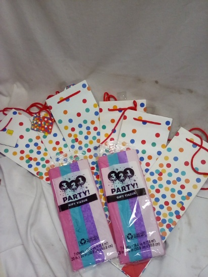 QTY 6 Polka dot bags, QTY 2 Gift tissue