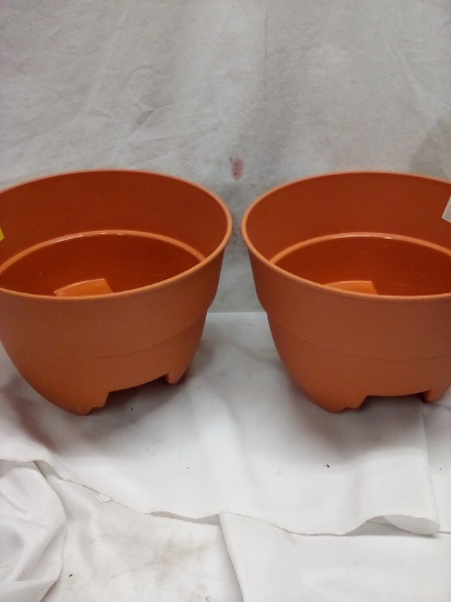 Qty 2 Flower Pots