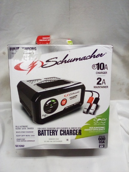 Schumacher Battery Charger Rated for 600 CCA 12V.