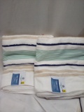 Qty 2 Comfort Bay Bath towel