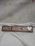 QTY 1 “World’s Greatest Mom”