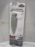 QTY 1 Milk Frother, requires 2 AA batteries (Not included)