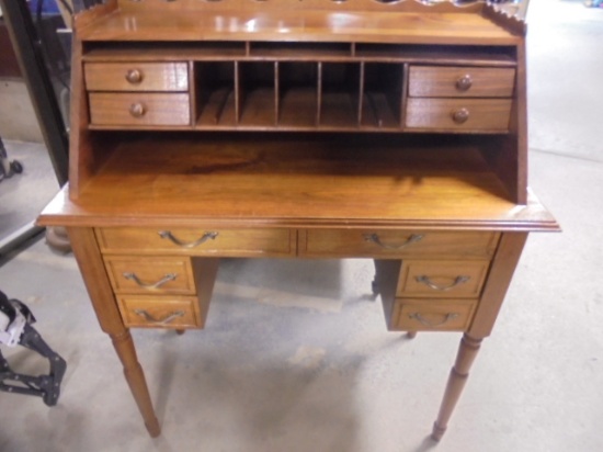 Beautiful Solid Walnut 10 Drawe Desk w/Cubbies