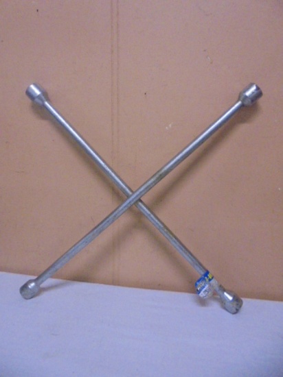 25in SAE 4-Way Lug Wrench