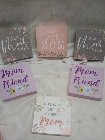 Mother’s Day Decorations. Qty 6