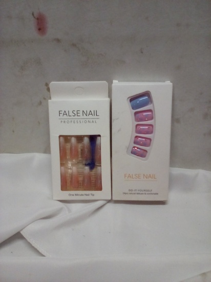 Qty 2 False Nails