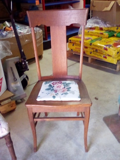 38 ½ in H Brown with White Floral Print Chair