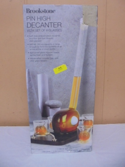 Brookstone 7pc Pin High Golf Club Decanter Set w/ 4 Shot Glasses