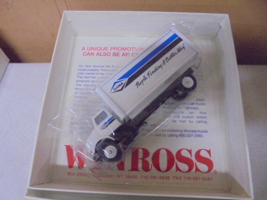 Winross Dana Straight Truck 1:64 Scale Die Cast Semi