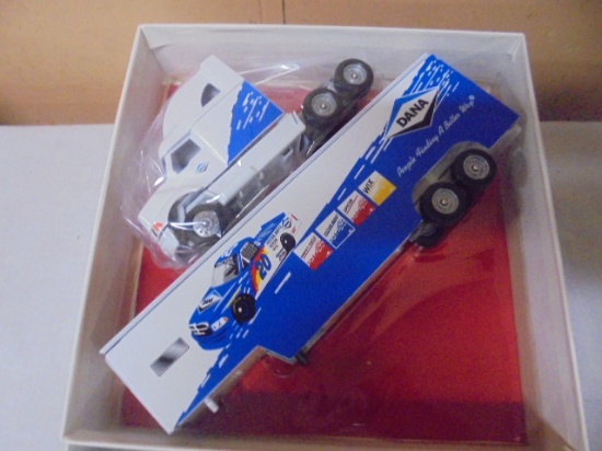 Winross Dana Racing 1:64 Scale Die Cast Semi