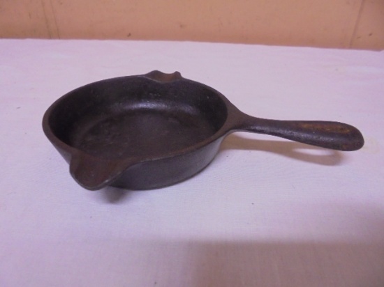 Vintage Wagnerware Cast Iron Skillet Ashtray