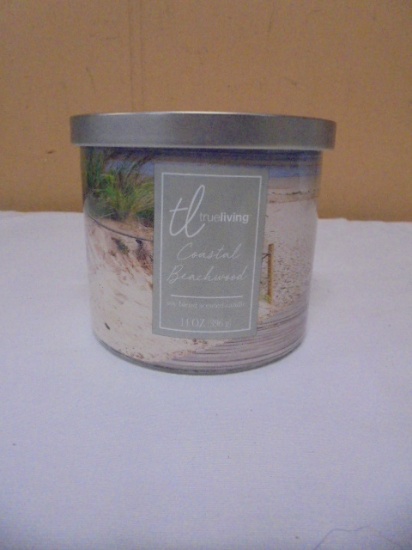 Brand New Coastal Beachwood 3 Wick Scented Jar Candle