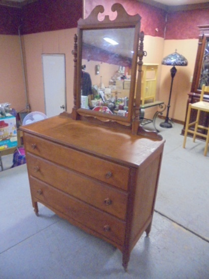 3 Drawer Dresser w/ Mirror