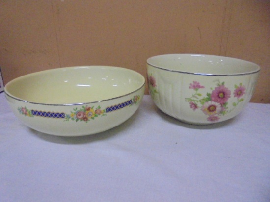2 Vintage Halls Bowls