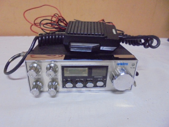Uniden Model PC 66 40 Channel CB Radio w/Mic
