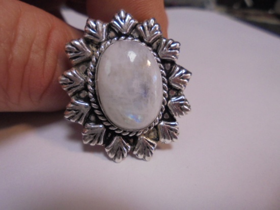 Ladies German Silver and Rainbow Moonstone Ring