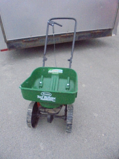 Scott's Turf Builder Mini Broadcast Spreader