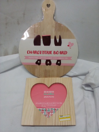 Charcuterie Board & Utensils/ Wood Heart Photo Frame