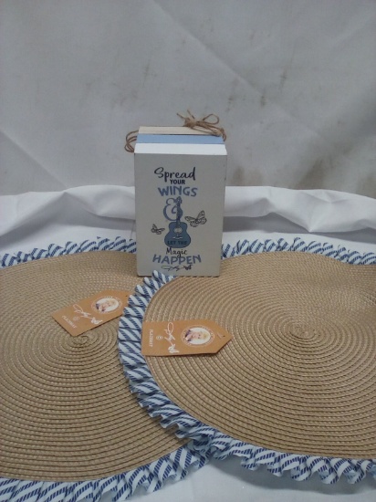 Dolly Parton placemats and sign