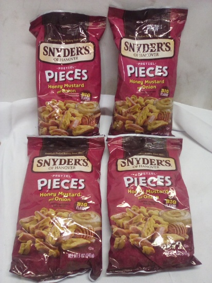 Lot of 4 Snyders 5oz Bags of Pretzel Pieces Honey Mustard and Onion