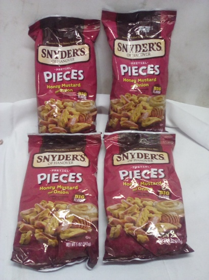 Lot of 4 Snyders 5oz Bags of Pretzel Pieces Honey Mustard and Onion