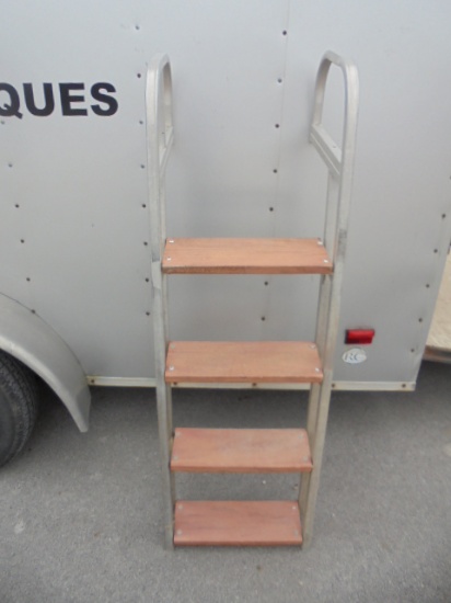 Aluminum Composite Step Peer Ladder