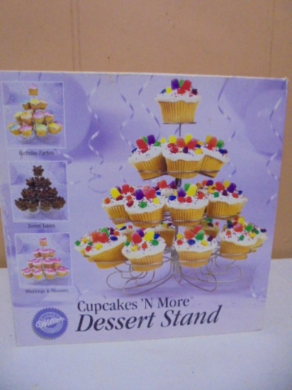 Wilton Cupcakes 'N More Desert Stand