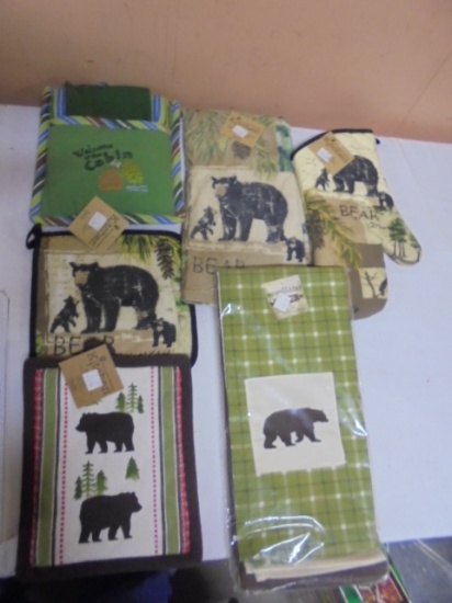 Group of Brand New Hotpads & Kitchen Towels w/ Bears
