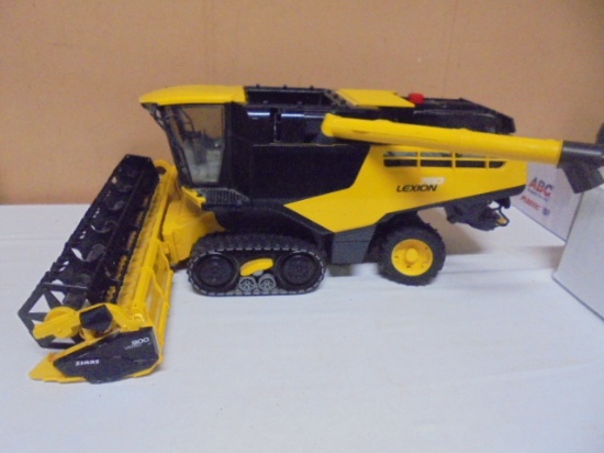 Large Claaz Lexion 780 Combine