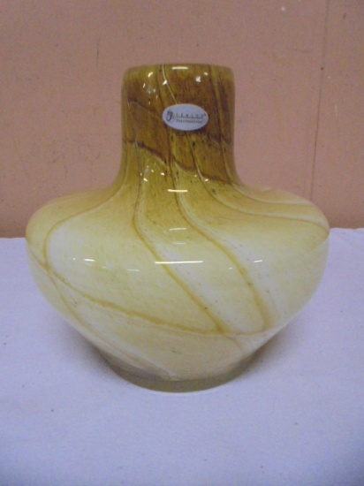 Beautiful Fenton Art Glass Vase