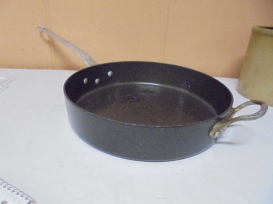 Magnalite USA 14in Campfire Skillet