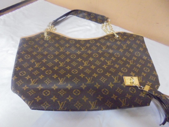 Ladies Louis Vuitton Purse