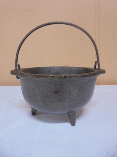 Small Cast Iron 3 Legged Pot