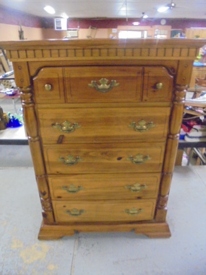 Solid Wood 5 Drawer Chest of Drawers