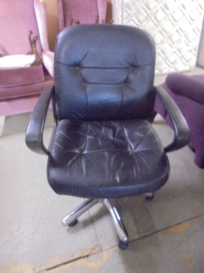 Black Leather Rolling Office/Desk Chair