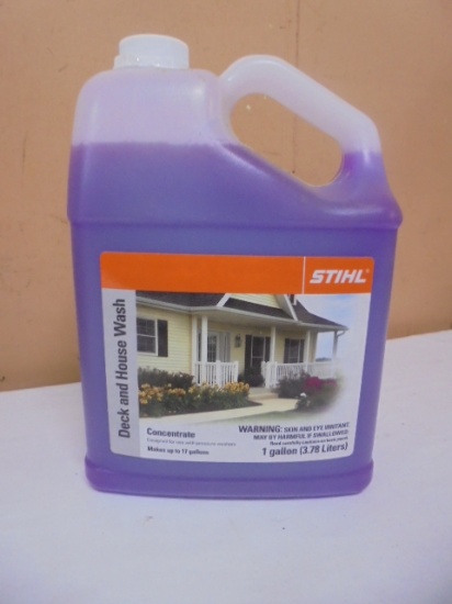 1 Gallon of Stihl Deck & House Wash