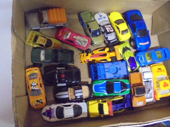 Large Group of 1:64 Scale Cars & Trucks