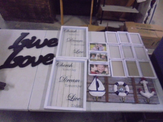 Large Group of Assorted Wall Décor & Picture Frames