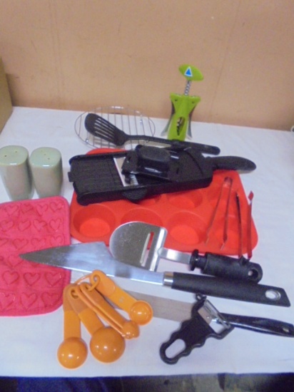 Large Group of Assorted Like New Kitchenware