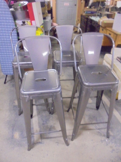 Set of 4 Like New Metal Bar Stools