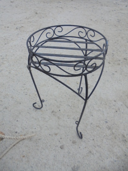 Metal Plant Stand
