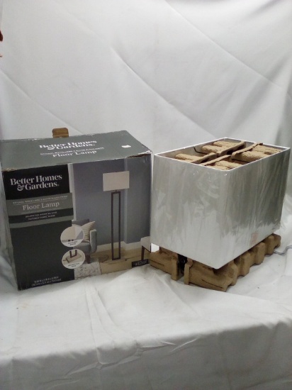 Better Homes&Gardens Natural Wood Look and Matte Black Finish Floor Lamp