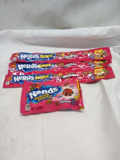 Qty 3 Nerds Ropes/ Qty 1 Nerds Clusters Rainbow