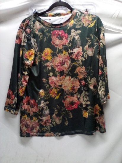 Floral Top Women’s Size Medium Stretchy Fabric ¾ length sleeves