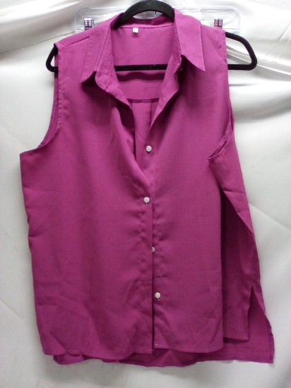 Women’s  Sleeveless Button Up Top Size Large