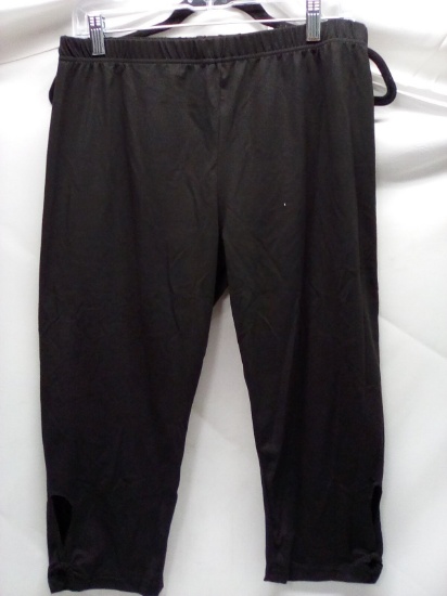 Women’s Size Large Elastic Waist Capri Leggings